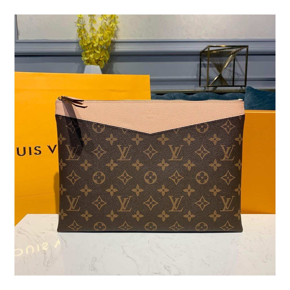 Louis Vuitton Monogram Canvas Daily Pouch M62942