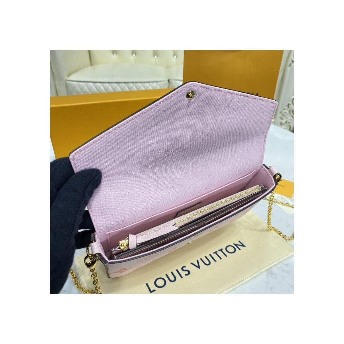 Louis Vuitton Felicie Pochette M80489