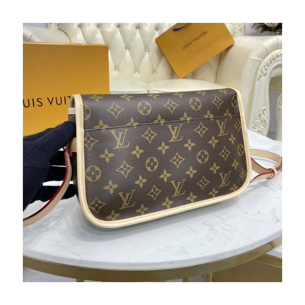 Louis Vuitton Monogram Sologne Shoulder Bag M42250