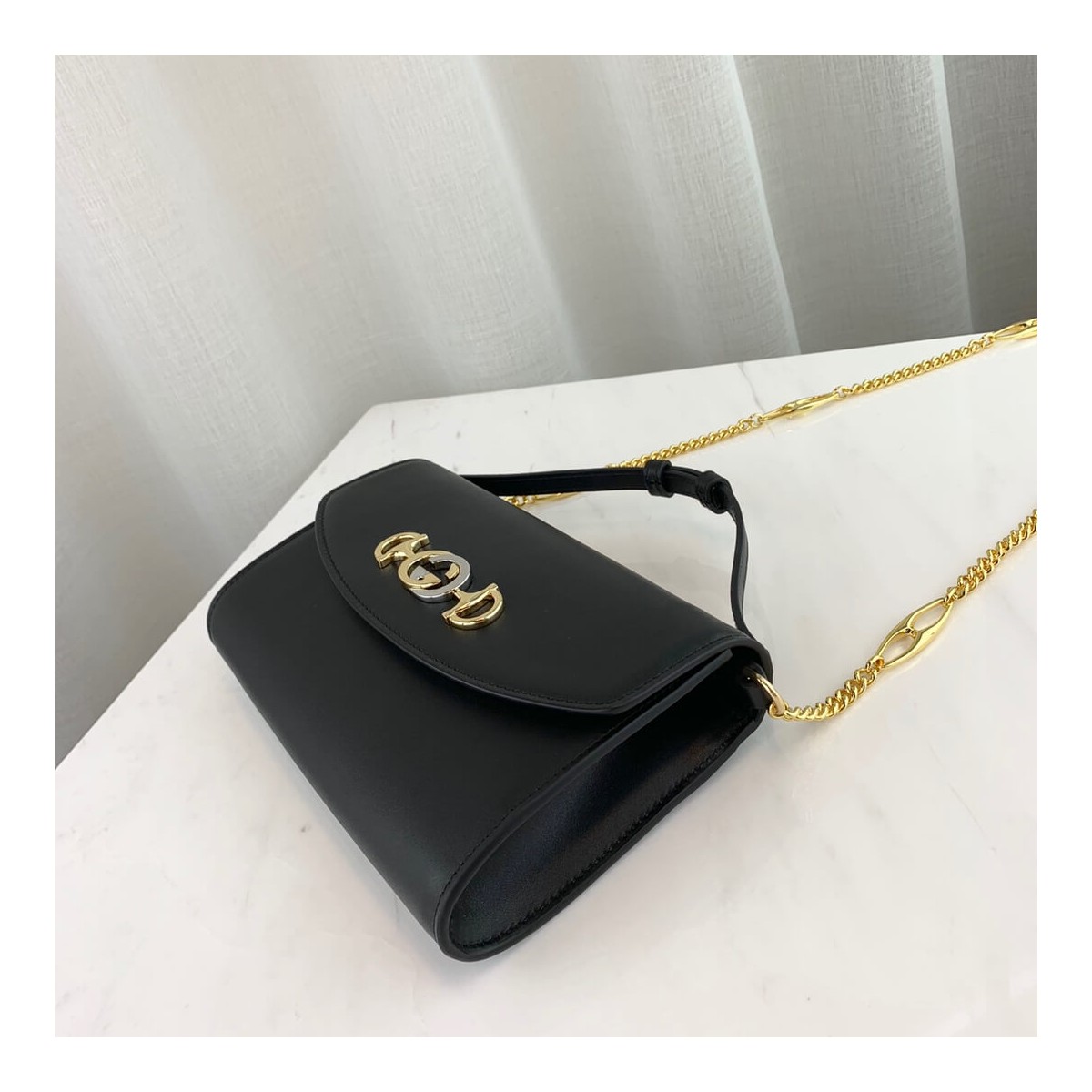 Gucci Zumi Smooth Leather Small Shoulder Bag 572375