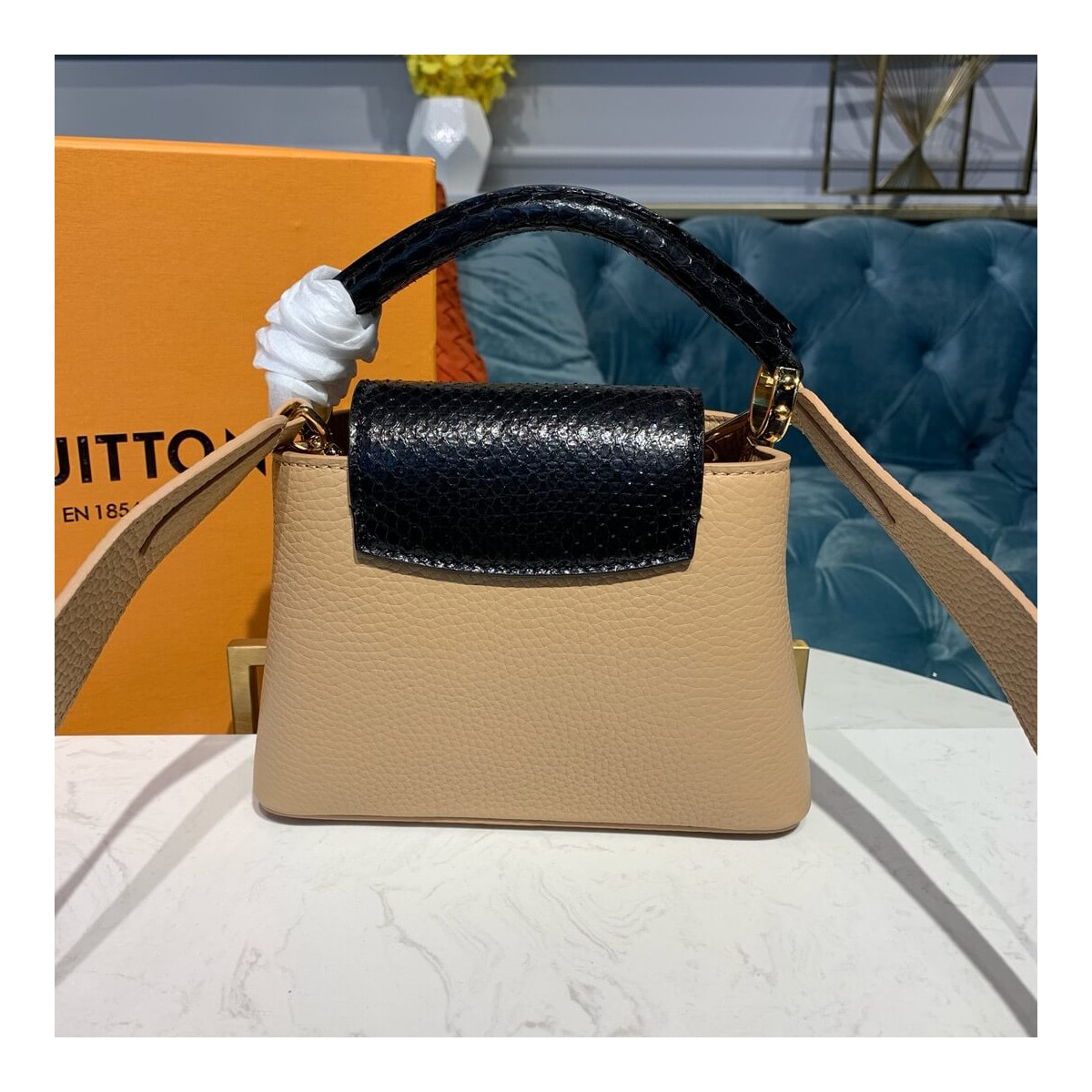 Louis Vuitton Taurillon And Python Leather Capucines Mini N97075