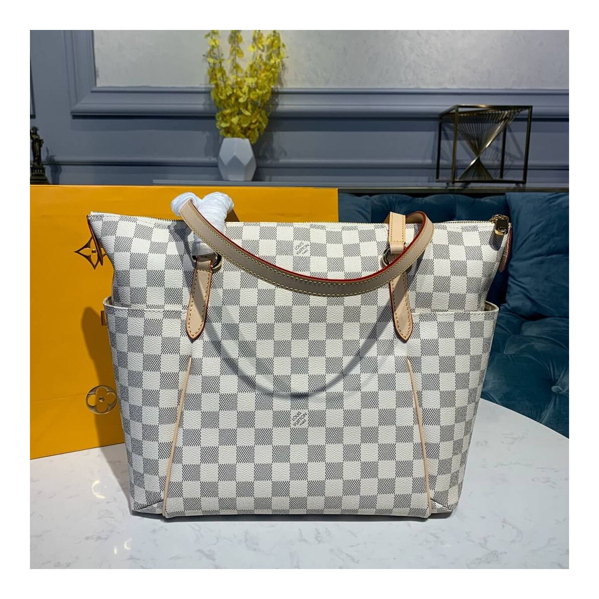 Louis Vuitton Damier Azur Canvas Totally MM N51262