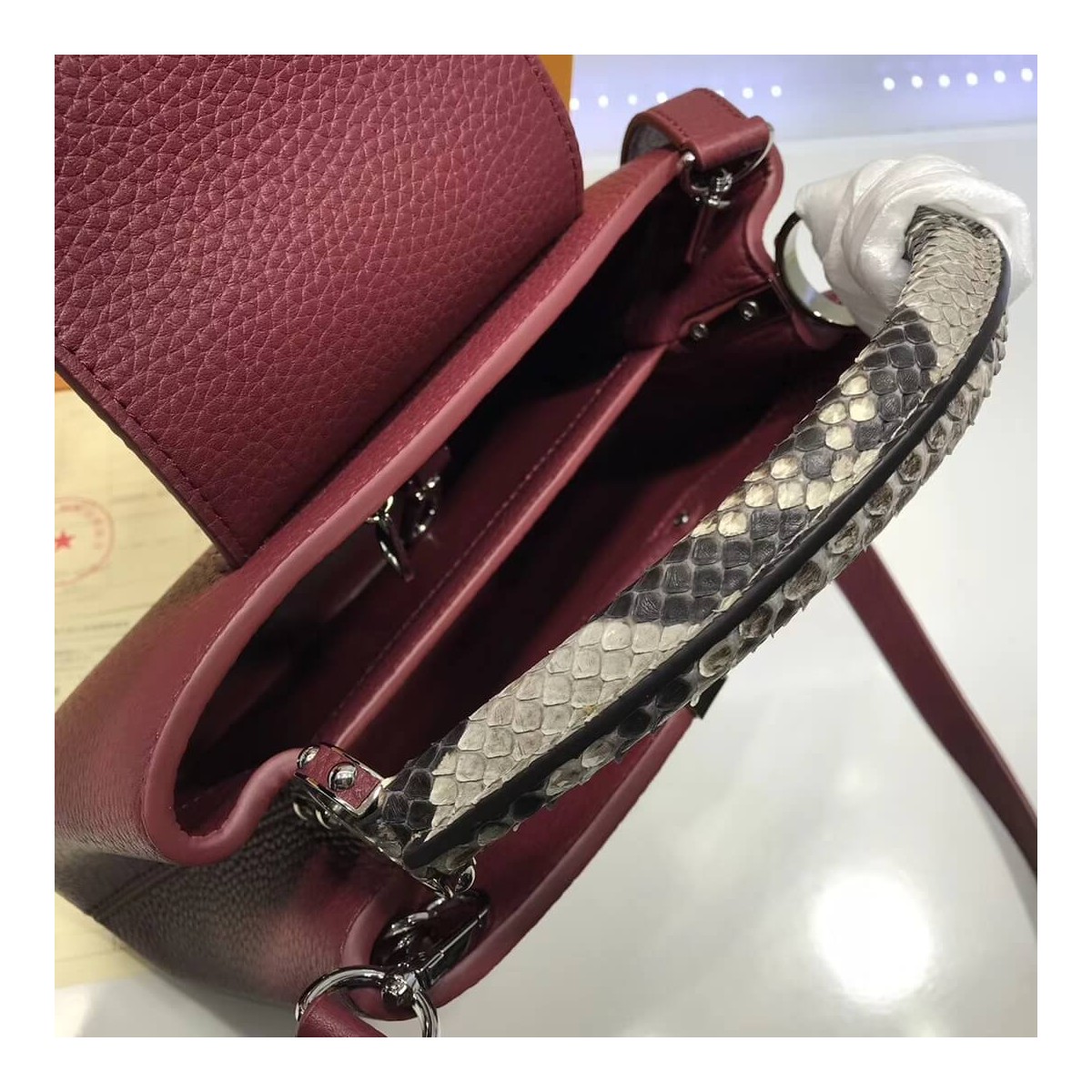 Louis Vuitton Taurillon Leather And Python Capucines BB N92039