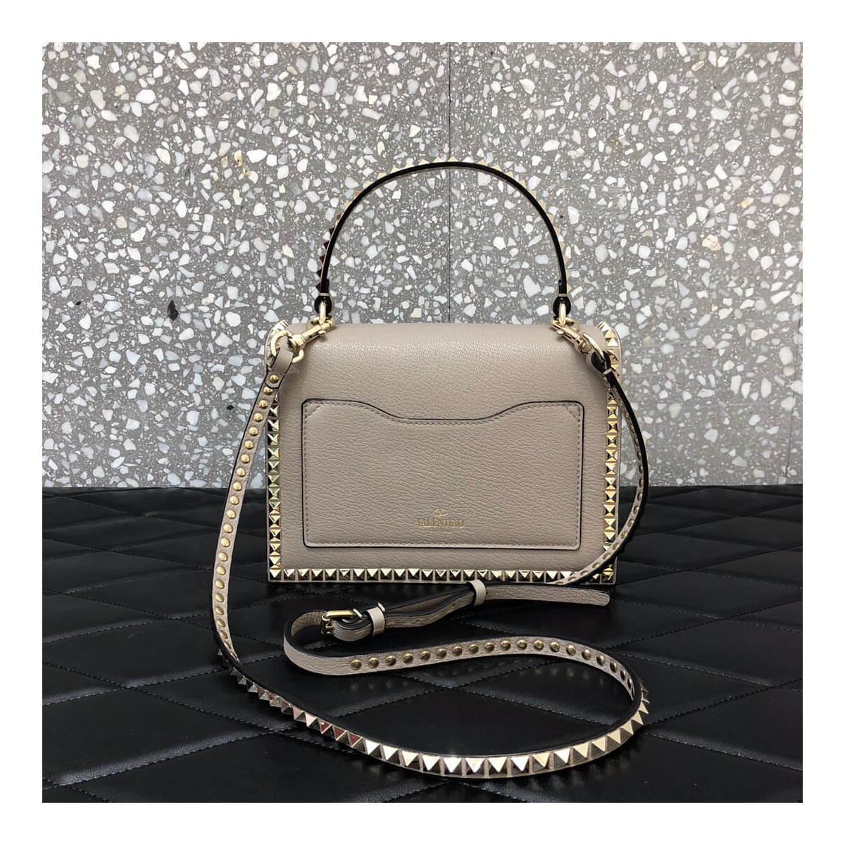 Valentino Garavani Rockstud No Limit Handbag 0044