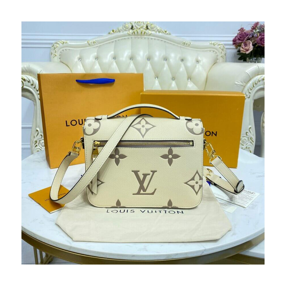 Louis Vuitton Pochette Metis M45596