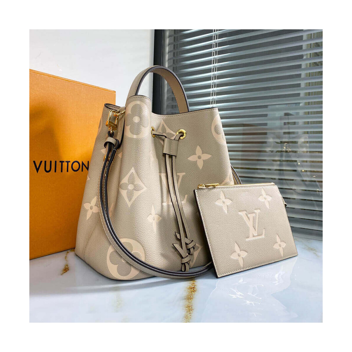 Louis Vuitton NeoNoe MM M45555 M45497