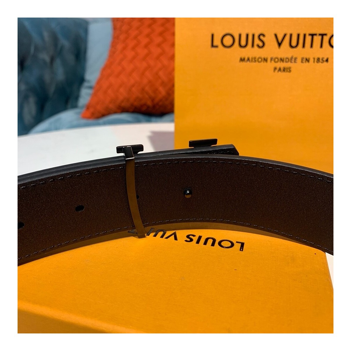 Louis Vuitton 40mm LV Pyramide Reversible Belt M0171U