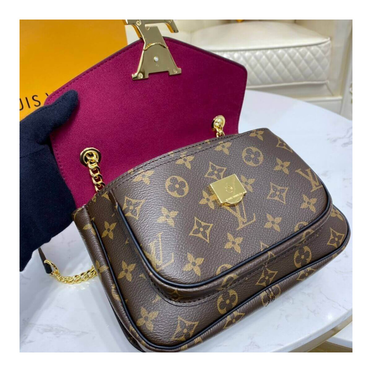 Louis Vuitton Passy Bag M45592