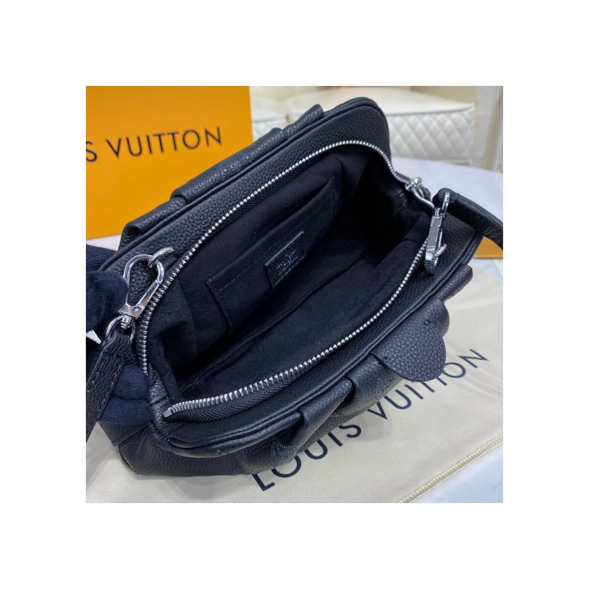 Louis Vuitton Scala Mini Pouch M80092 M80410