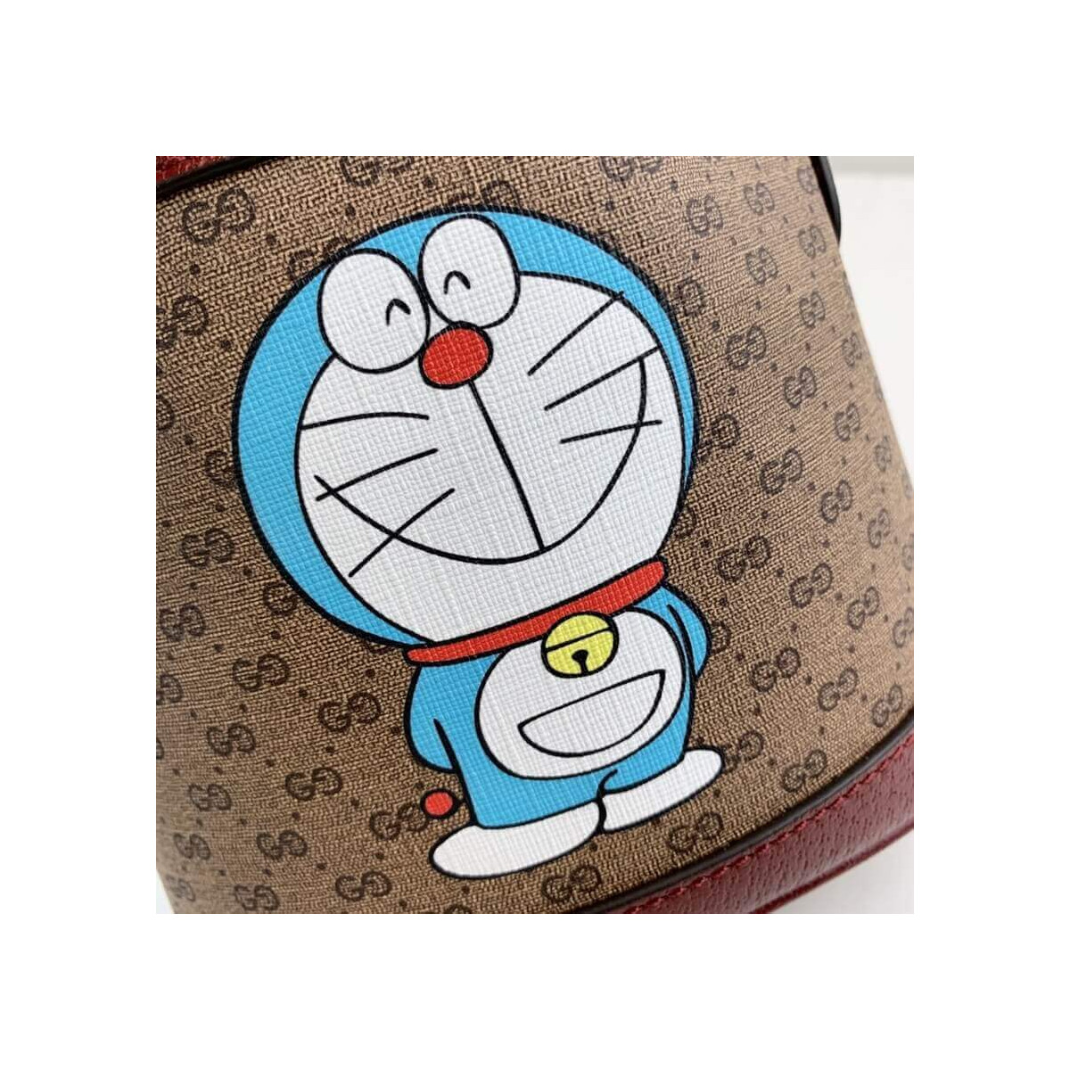 Doraemon x Gucci Mini Bucket Bag 647801