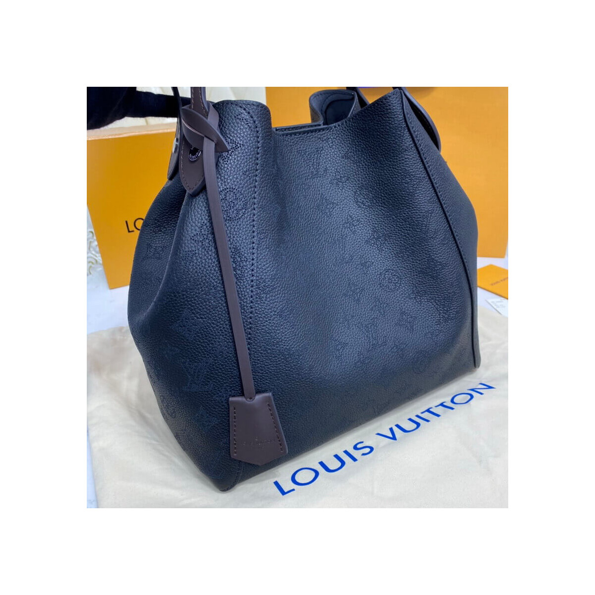 Louis Vuitton Hina MM M54354