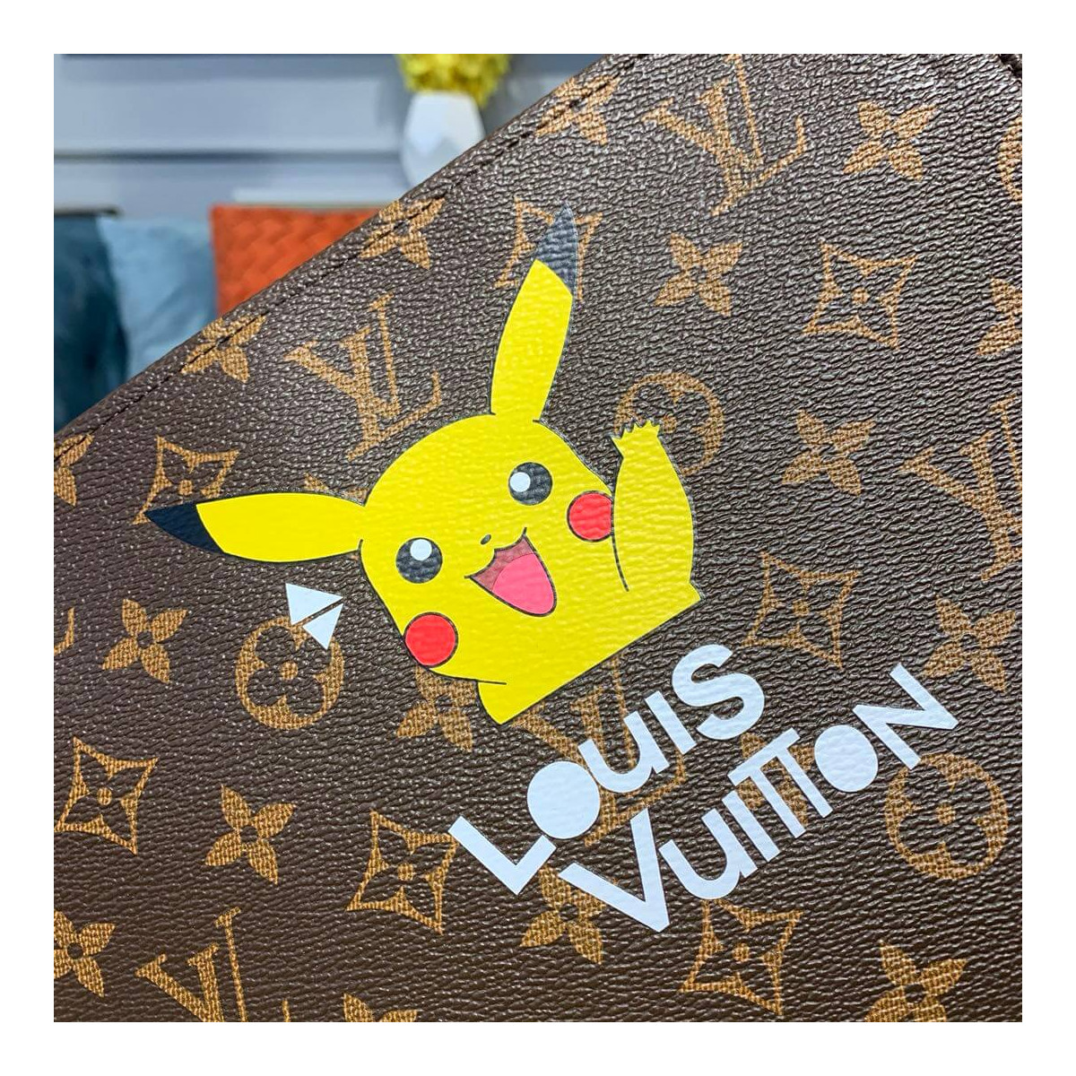 Louis Vuitton Pikachu Pochette Voyage M47542