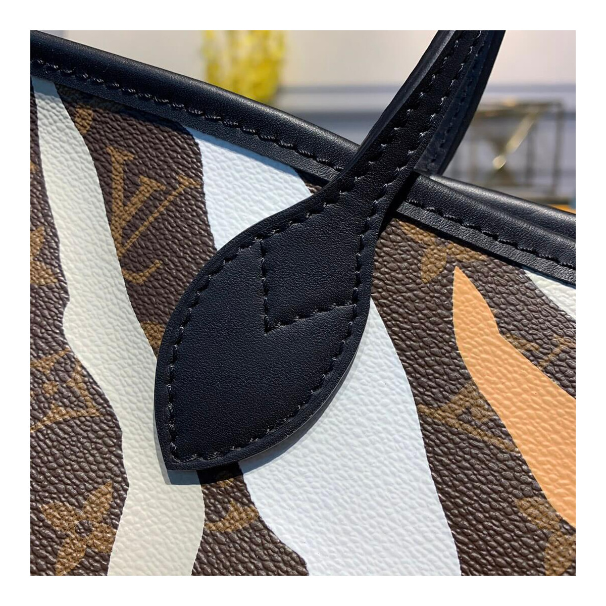 Louis Vuitton LVXLOL Neverfull MM M45201