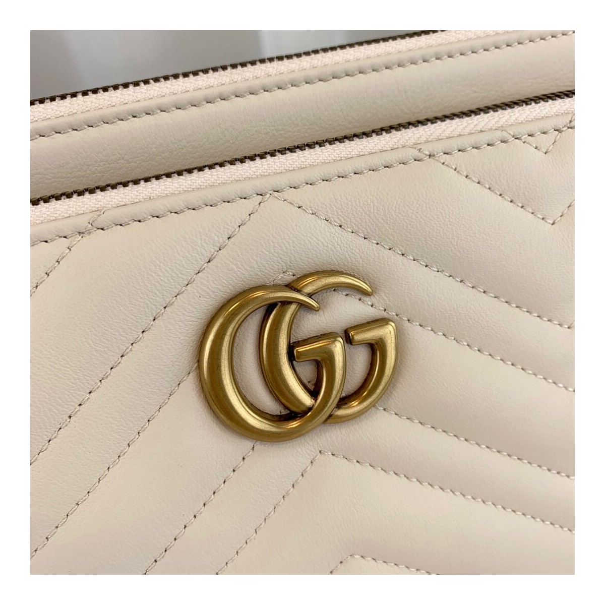 Gucci Marmont Matelasse Shoulder Bag 453878