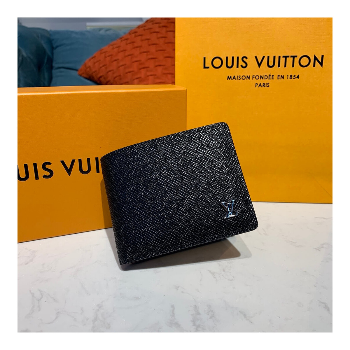 Louis Vuitton Taiga Leather Multiple Wallet M30295