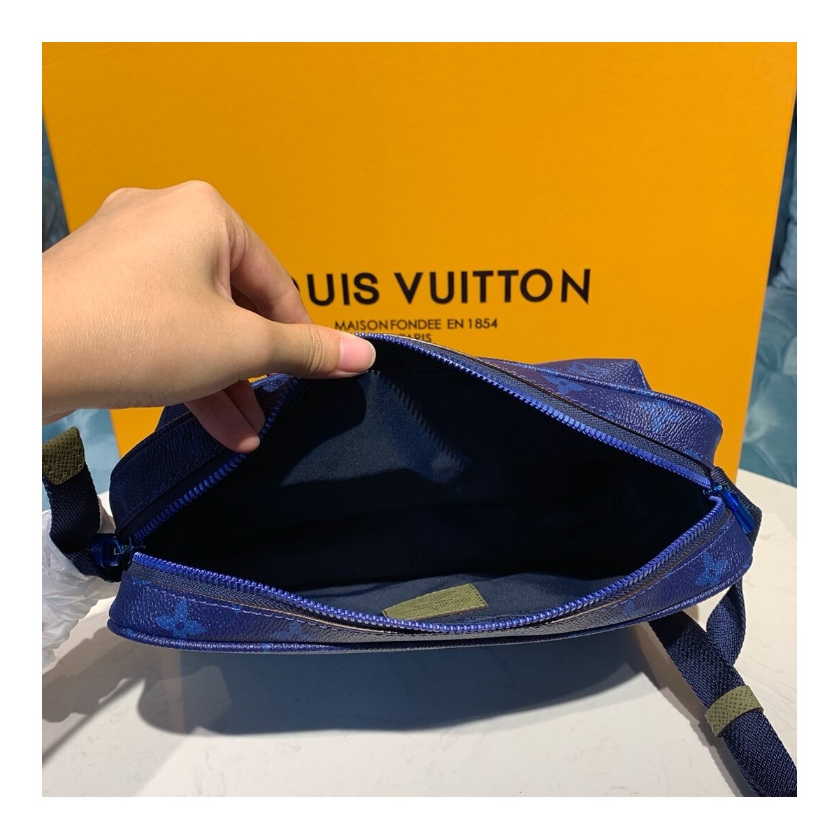 Louis Vuitton Monogram Messenger PM M43843