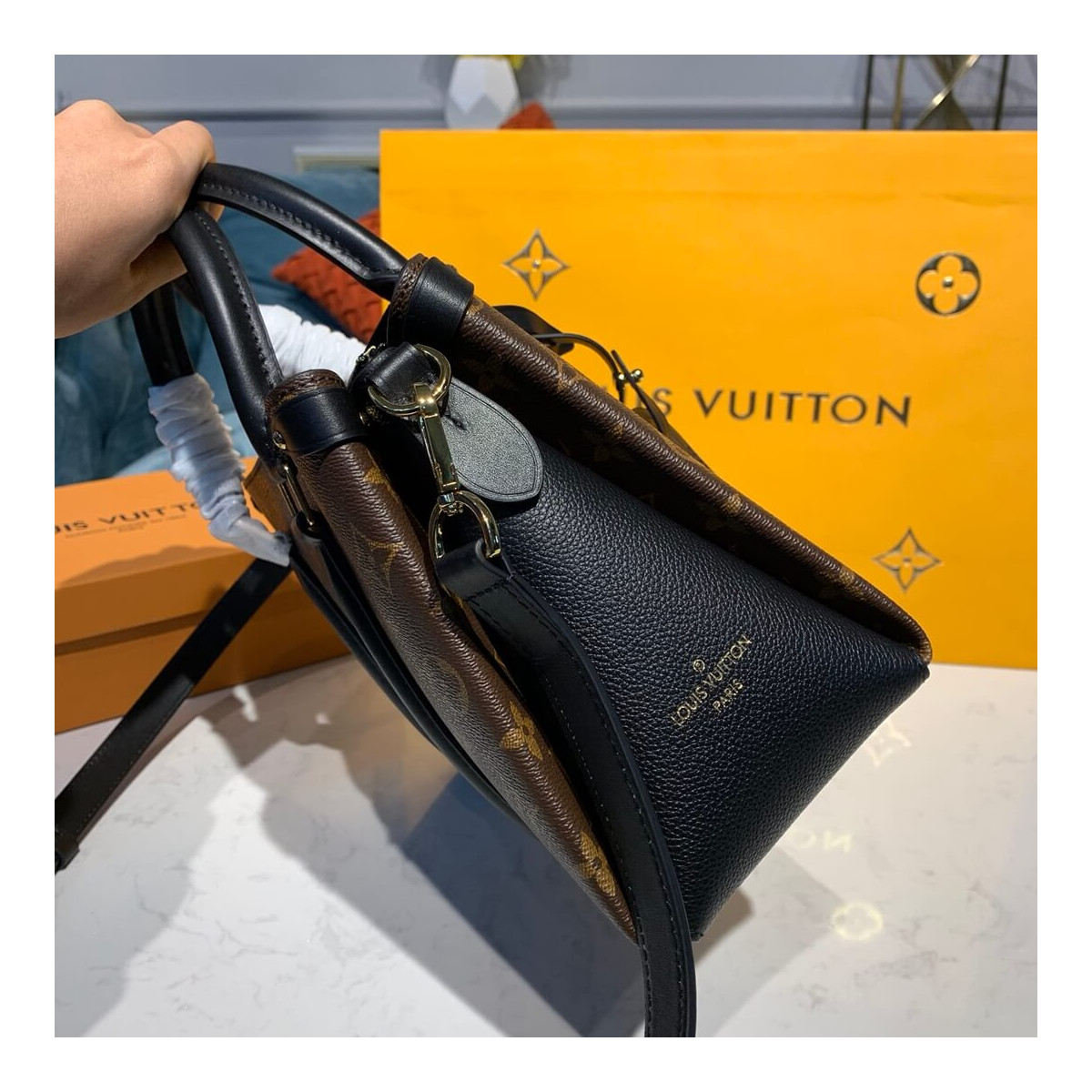 Louis Vuitton Open Handbag BB M44898